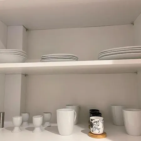 Trendy ,quit And Chic Apartment *