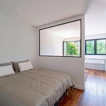 Apartment Trendy ,quit And Chic *
