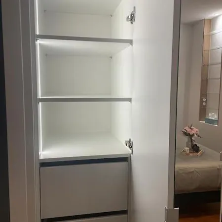 Apartment Trendy ,quit And Chic
