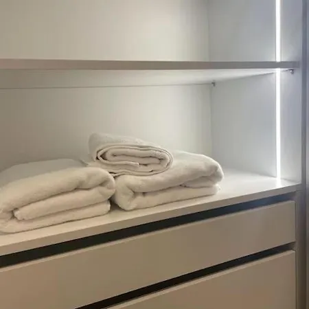 Trendy ,quit And Chic