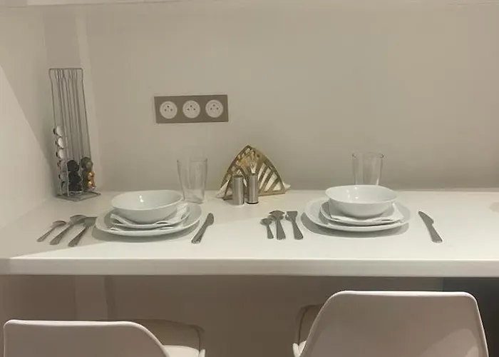 Trendy ,quit And Chic Apartmán *
