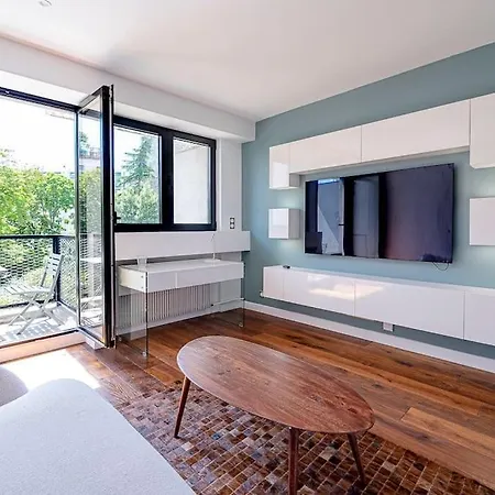 Trendy ,quit And Chic Appartement